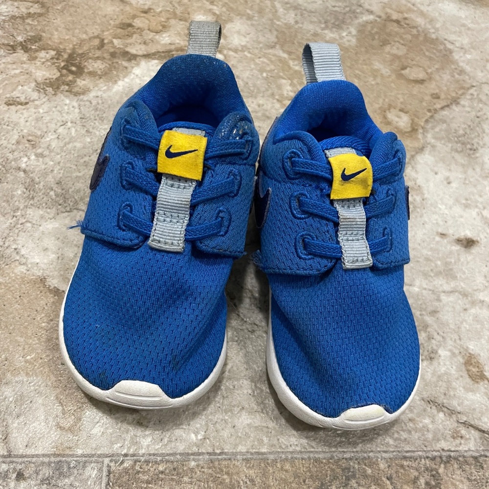 Nike | Baby Roshe One | 4C - Picture 2 of 5